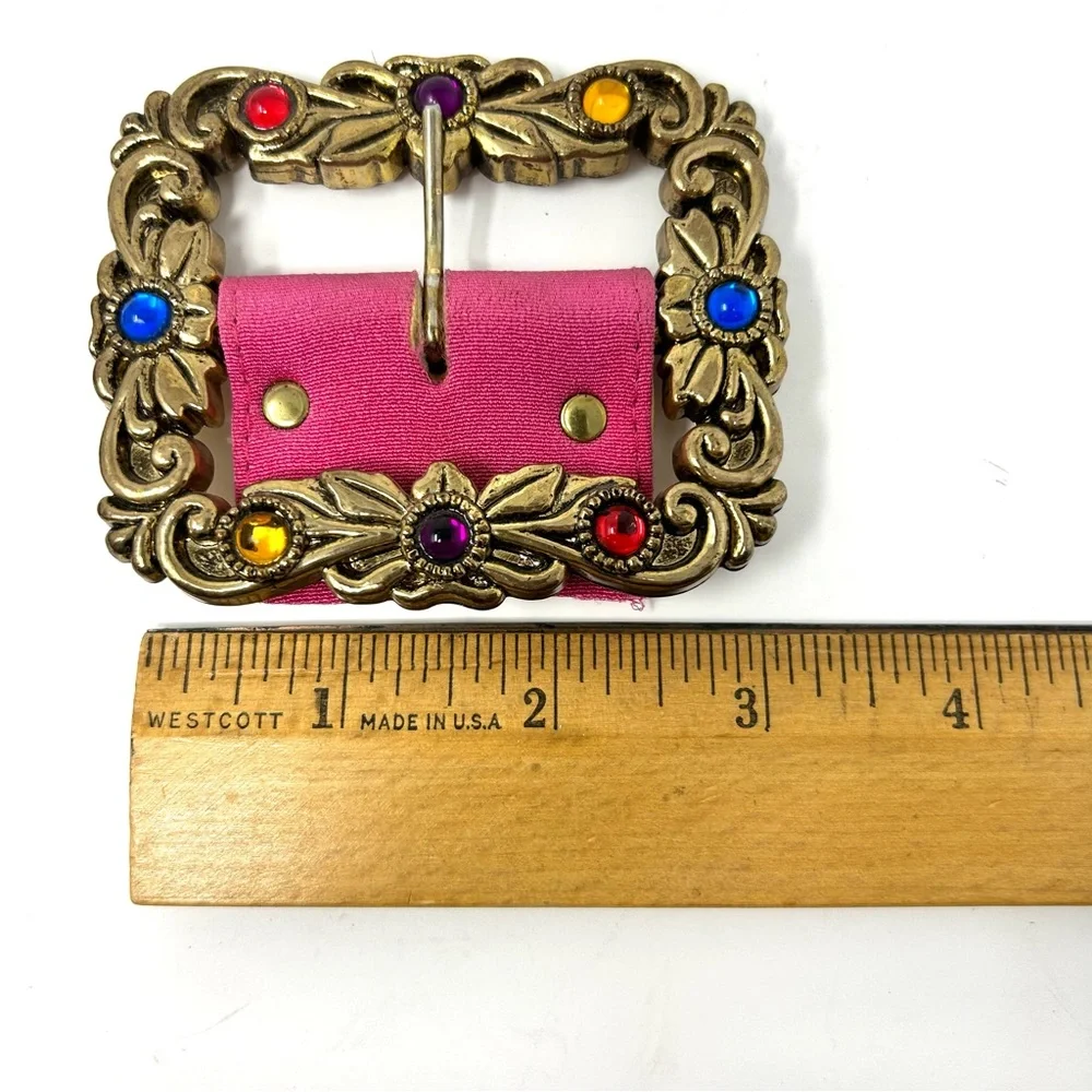 Gold / bronze belt buckle with white stones_9